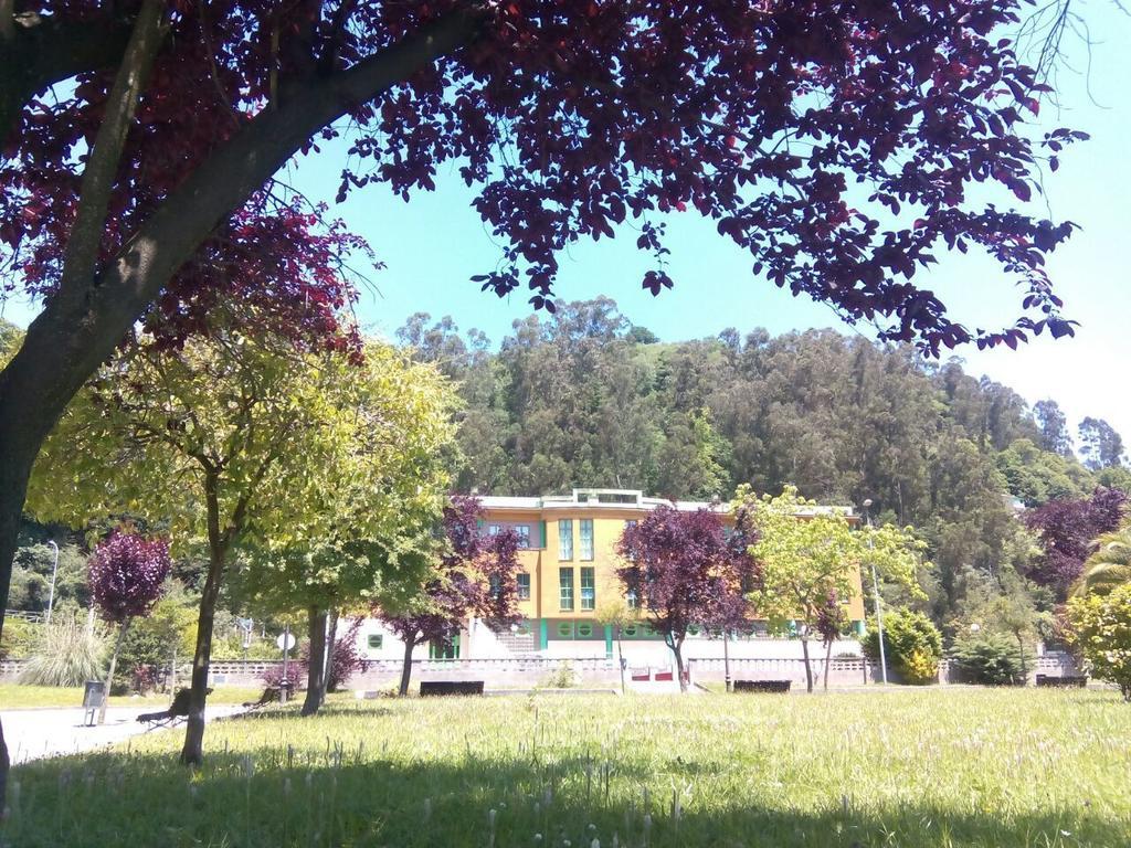 Albergue El Floran Blimea エクステリア 写真