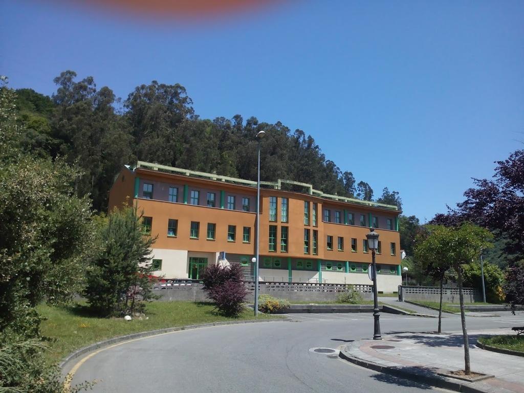 Albergue El Floran Blimea エクステリア 写真